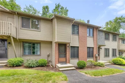 33 Conestoga Way #33, Glastonbury, CT 06033