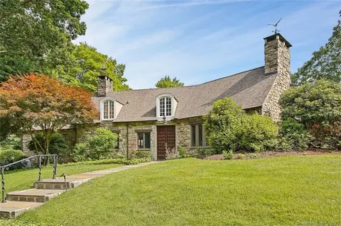 1 Spring Hill Rd, Westport, CT 06880
