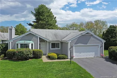 367 Main St #38, Old Saybrook, CT 06475