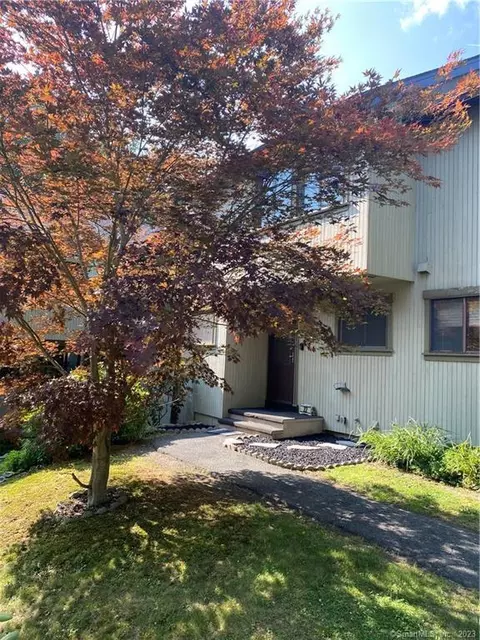22 Fox Run #22, Woodbury, CT 06798