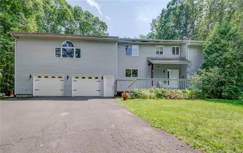 7 Aarons Way, East Hampton, CT 06424