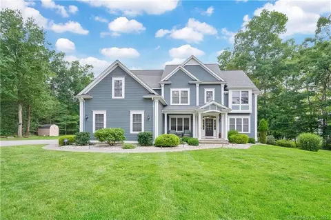11 Wyllys Farm Rd, Mansfield, CT 06268