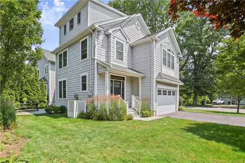 373 South St #373, Fairfield, CT 06824