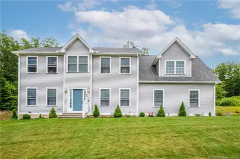99 High Ledge Cir, Manchester, CT 06040