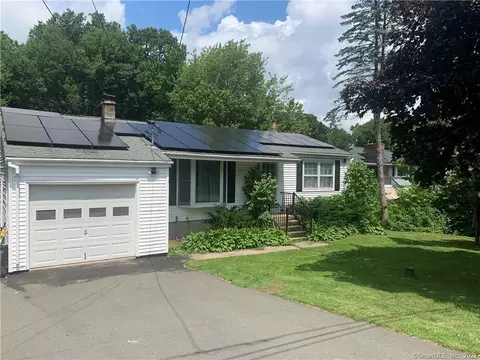 24 Paul St, Wolcott, CT 06716