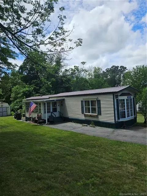 1 Terrace Dr, Plainfield, CT 06374