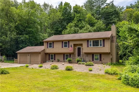 57 Lair Rd, New Hartford, CT 06057