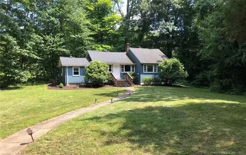 77 Picketts Ridge Rd, Redding, CT 06896