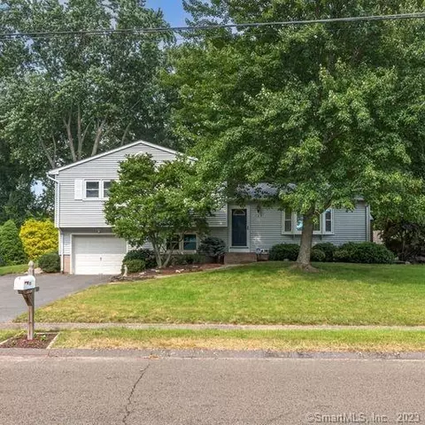 125 Hitchcock Rd, Southington, CT 06489