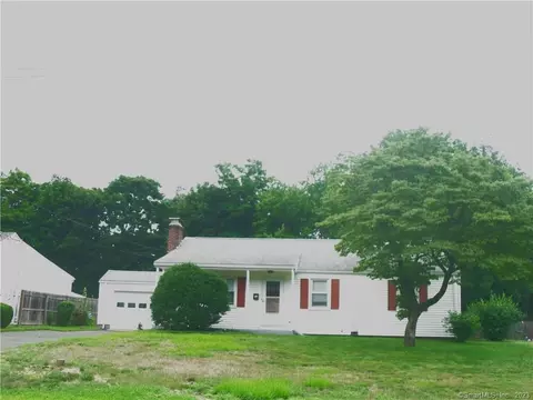 104 Timothy St, Newington, CT 06111