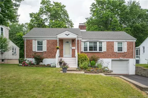 1296 Trout Brook Dr, West Hartford, CT 06119