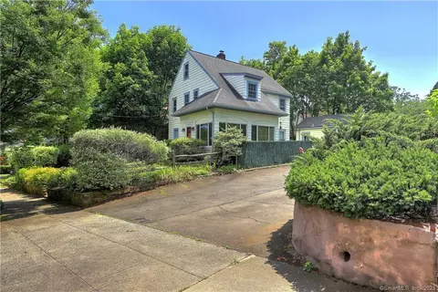 294 Fountain St, New Haven, CT 06515