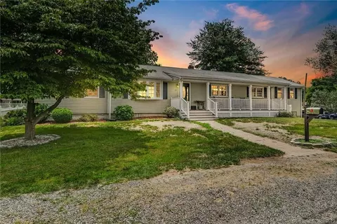 19 Windy Hill Rd, Milford, CT 06461