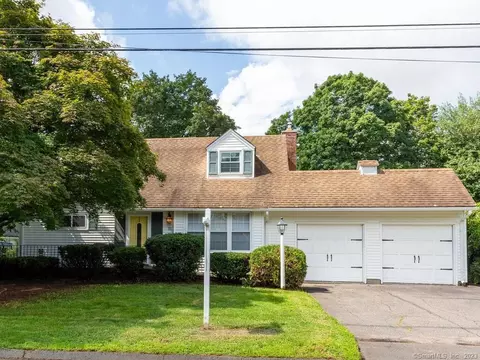 33 Mark St, Bristol, CT 06010