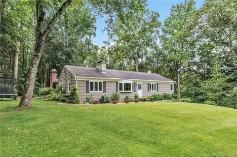 20 Valley Rd, Shelton, CT 06484