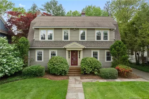 105 Steele Rd, West Hartford, CT 06119