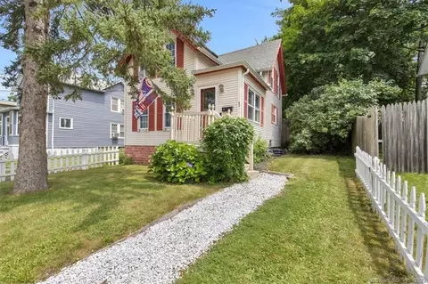 62 Durant Ter, Middletown, CT 06457