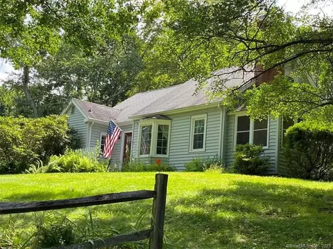 47 Westwood Rd, Woodbury, CT 06798