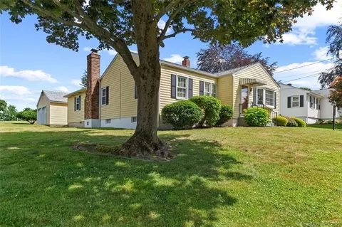 28 N Star Dr, Seymour, CT 06483