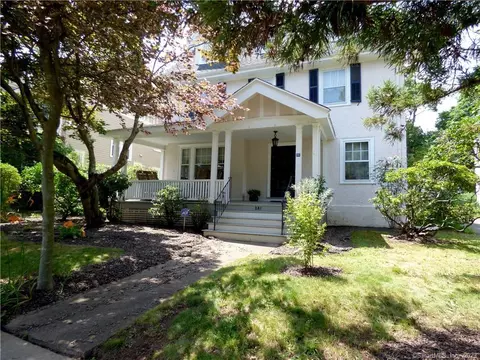 281 Oxford St, Hartford, CT 06105