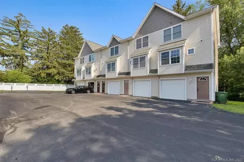 29 W Silver St #29, Middletown, CT 06457