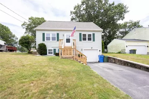 20 Normandy Dr, Waterbury, CT 06705
