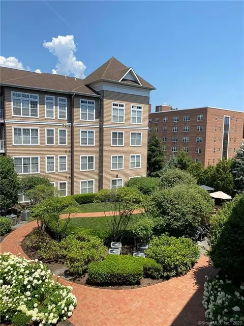 850 E Main St #416, Stamford, CT 06902