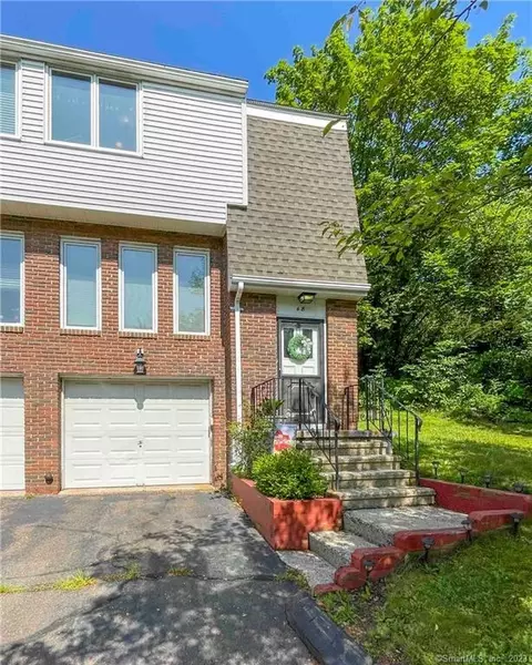 184 Gravel St #48, Meriden, CT 06450
