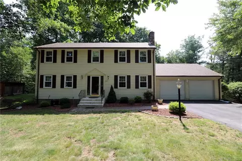 63 Evergreen Ln, South Windsor, CT 06074