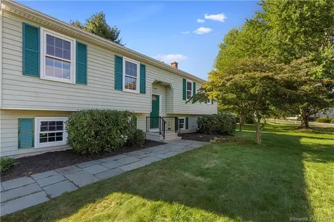 13 Nod Brook Rd, Wallingford, CT 06492