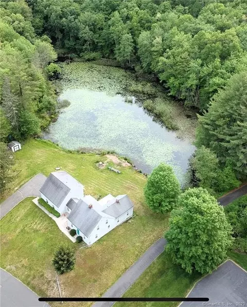 16 Nichols Rd, Naugatuck, CT 06770