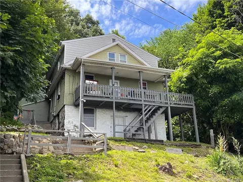 240 Charles St, Waterbury, CT 06708