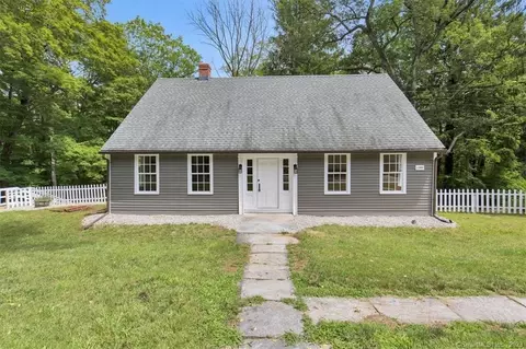 200 Phoenixville Rd, Chaplin, CT 06235