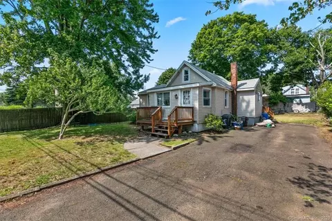 52 Stevens St, East Haven, CT 06512