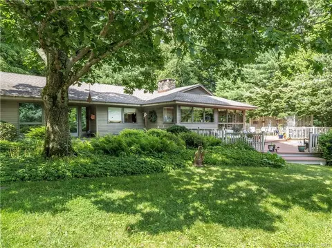 146 North St, Easton, CT 06612
