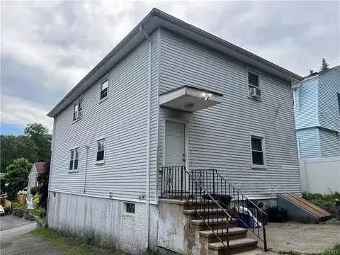11 Myrtle Ave, West Haven, CT 06516
