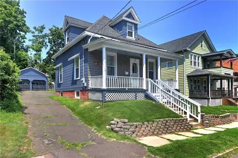 53 Wood St, Meriden, CT 06451