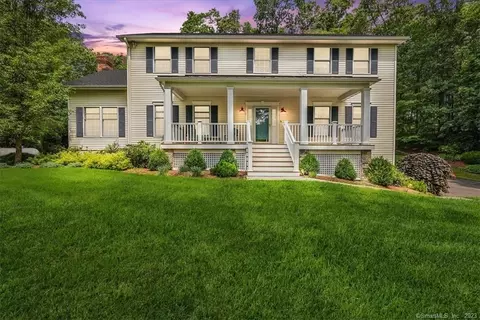 34 A Obtuse Rd S, Brookfield, CT 06804