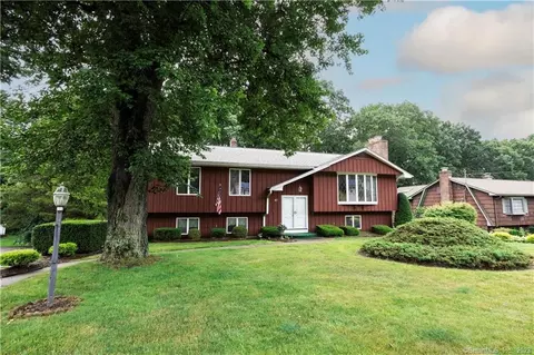 60 Selma Ave, Derby, CT 06418