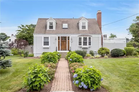57 Newton St, Fairfield, CT 06824