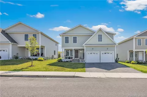 28 Rowland Farm Rd #28, Oxford, CT 06478
