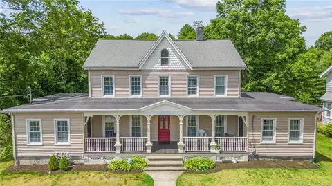 7 Whitney Ave, Trumbull, CT 06611