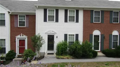 130 Inverrary Ct #130, Torrington, CT 06790