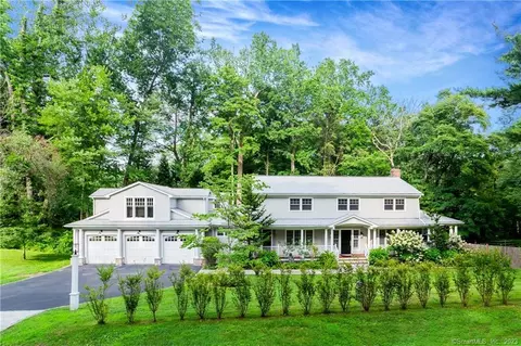 29 Orchard Hill Rd, Norwalk, CT 06851