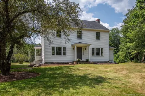 505 Washington Rd, Woodbury, CT 06798
