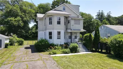 22 Greenwood Ave, Bloomfield, CT 06002