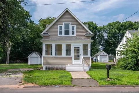 120 Roseleah Ave, Newington, CT 06111