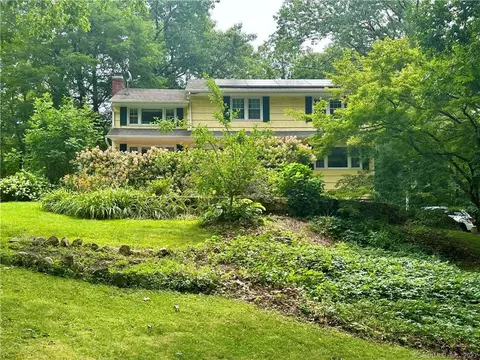 51 Mimosa Ct, Ridgefield, CT 06877