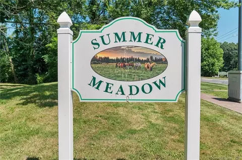 78 Summer Ln, Rocky Hill, CT 06067
