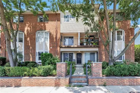 170 Forest St #11, Stamford, CT 06901